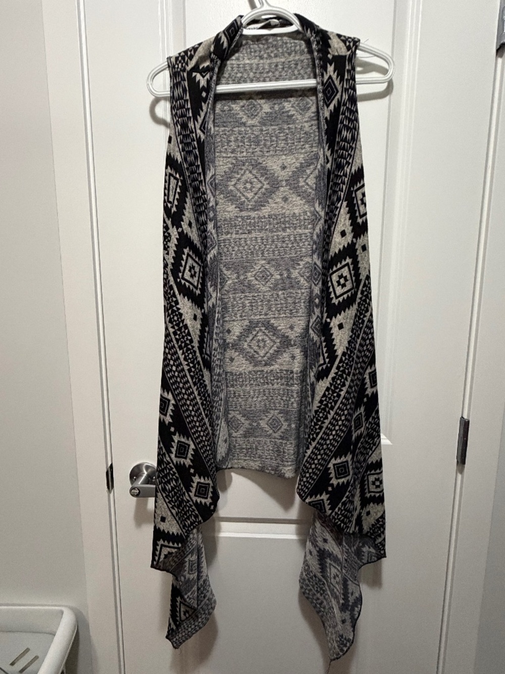 Light weight vest/shall